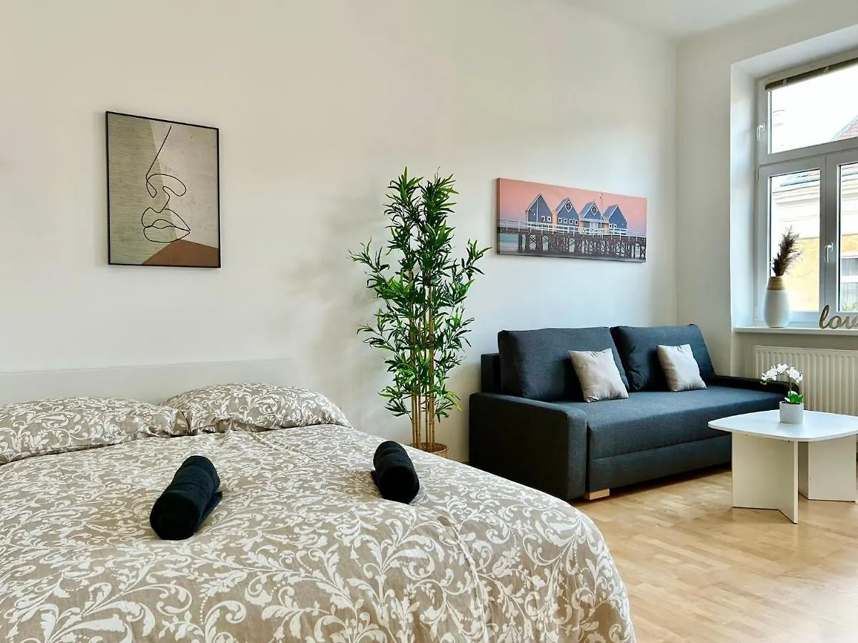 50 M2 Stylish Apartment With Netflix Vienna 0*,  Austria